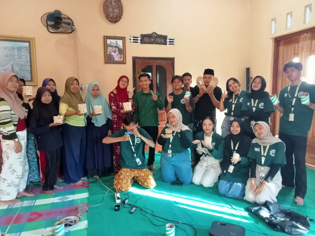 Inovasi Kerajinan Bonggol Jagung Karya Mahasiswa UNY