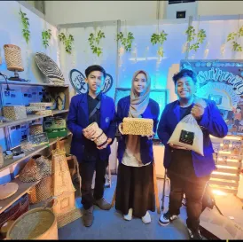 JUARA 2 KMI EXPO & JUARA 1 STAND (Jawa Timur, 2022)